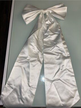 Satin Oversized Bow Sash in Ivory